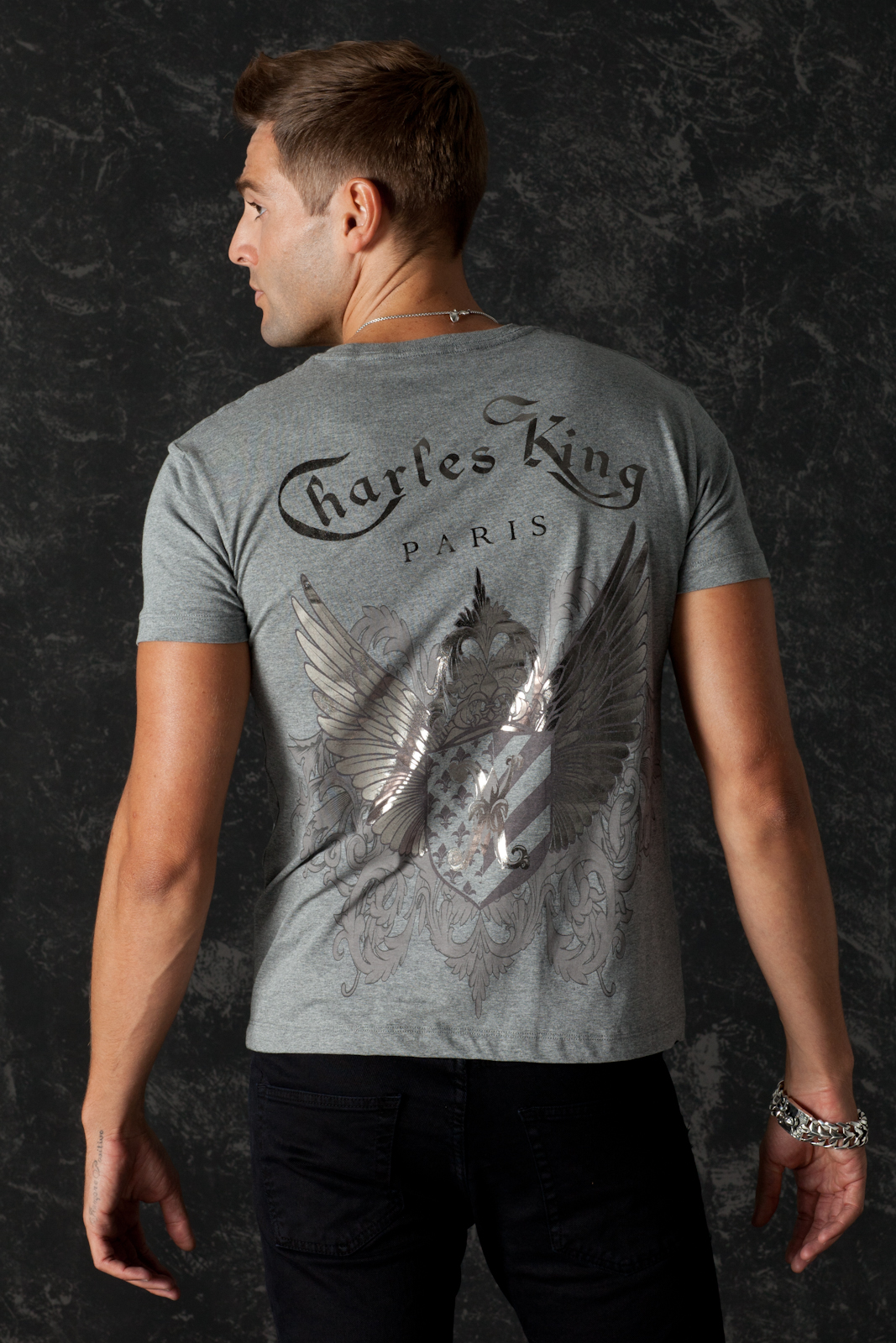 T-Shirt Golden Lys Grey, back view